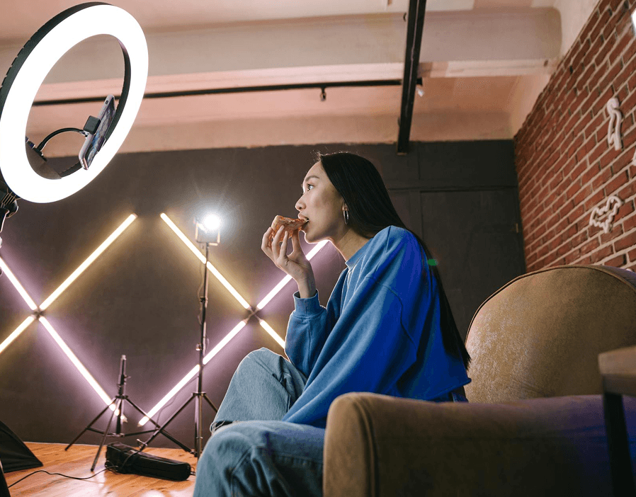 Image of an influencer recording a video